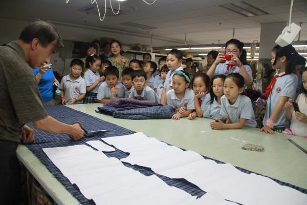 暑期中小学生参观九游会股份寻访“美丽江苏”